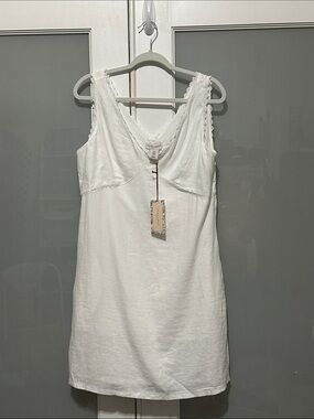 NWT Laura Ashley White Lace-Trim fully lined dress in size US 10